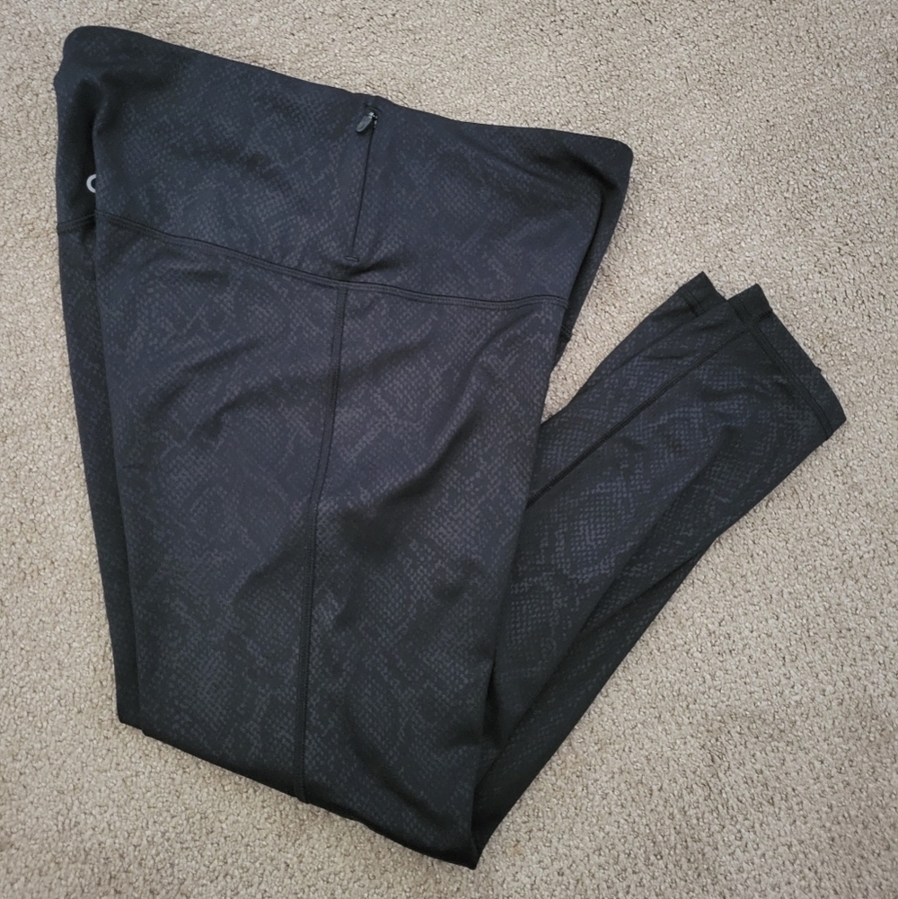 Gap Fit Eclipse Black Snakeskin Side Zipper High Waisted Legging - Picture 11 of 12
